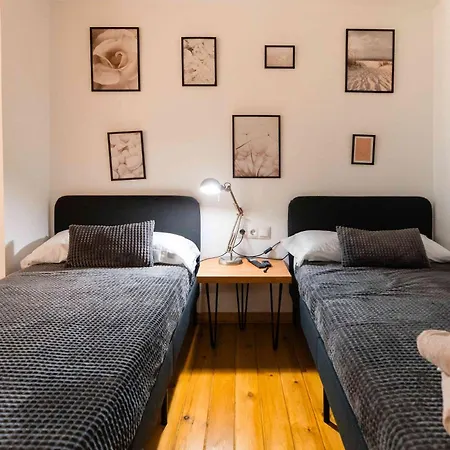 Letsmalaga - Duplex En El Centro Con Jacuzzi * Малага