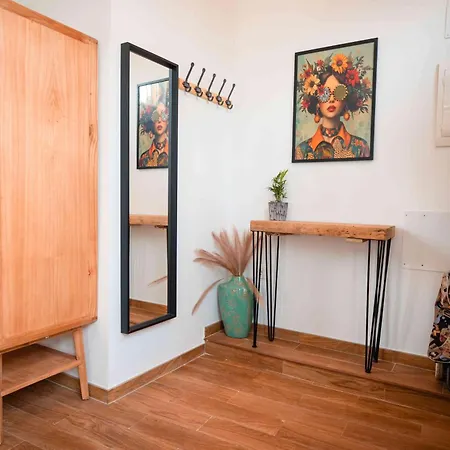 Апартаменты Letsmalaga - Duplex En El Centro Con Jacuzzi