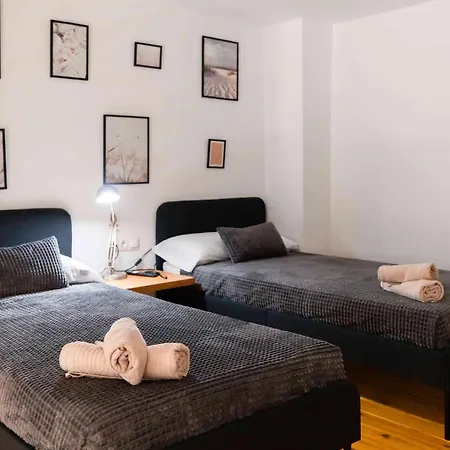 Apartment Letsmalaga - Duplex En El Centro Con Jacuzzi