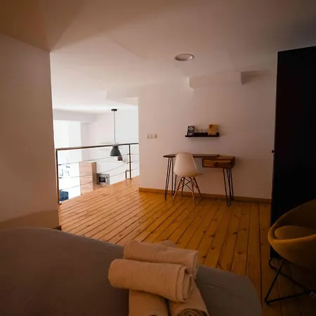 Letsmalaga - Duplex En El Centro Con Jacuzzi Malaga