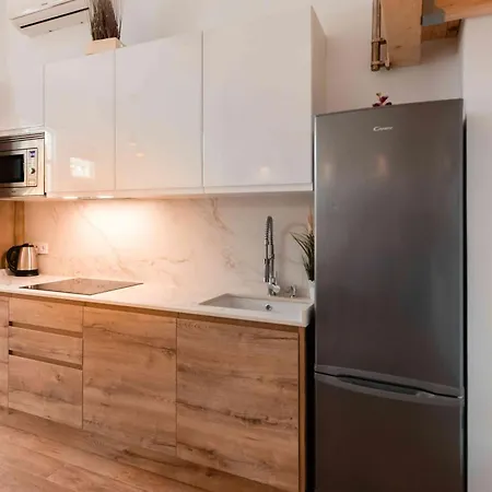 Apartment Letsmalaga - Duplex En El Centro Con Jacuzzi Malaga