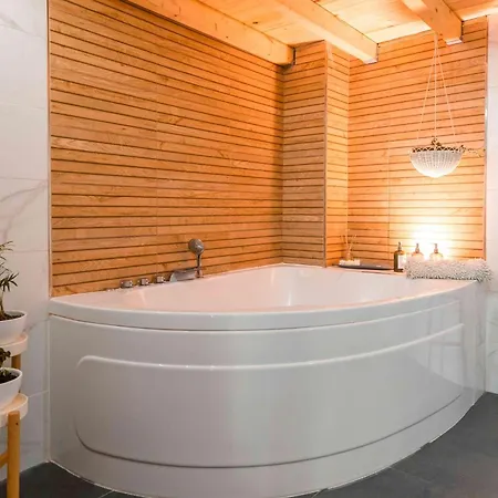 Letsmalaga - Duplex En El Centro Con Jacuzzi
